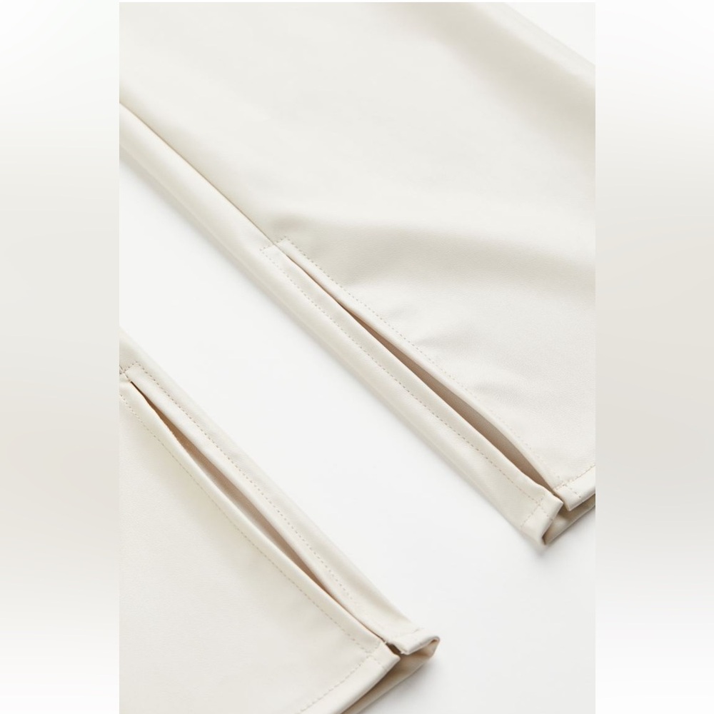 Vegan Flared Legging - image 2